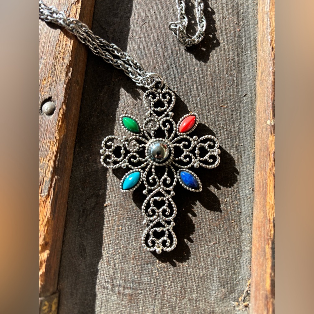 Avon Vintage Cross Necklace